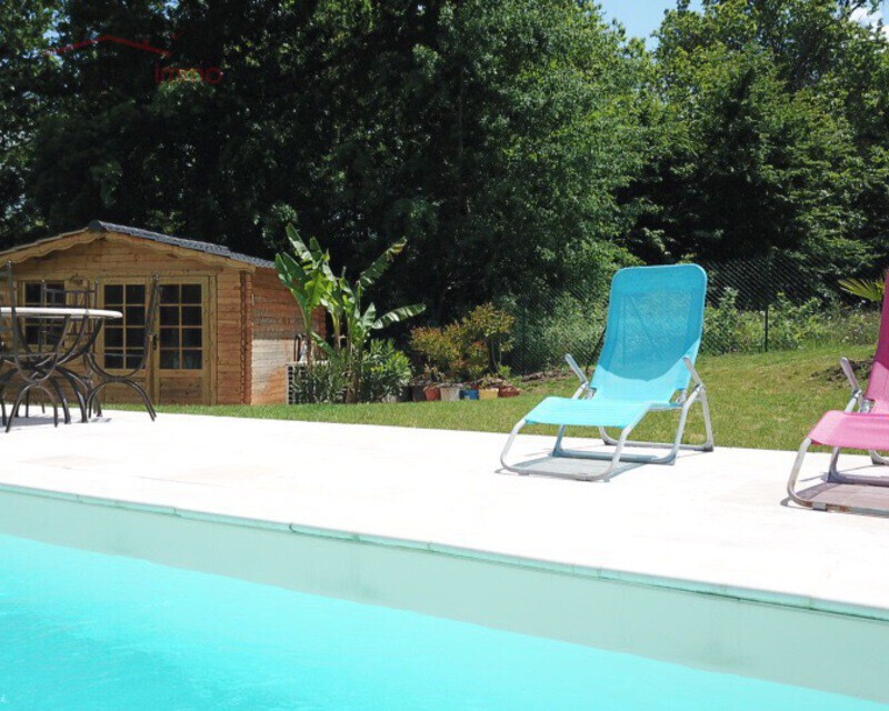 Villa plain pied avec piscine - coté piscine