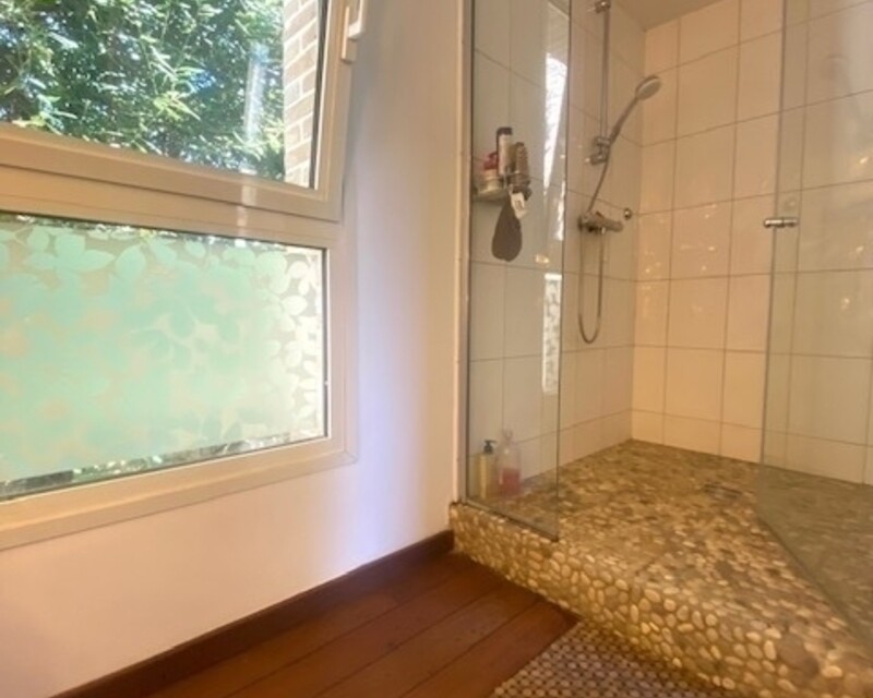 Maison 8 pièces 220m2 avec piscine couverte et sauna - Img 5208