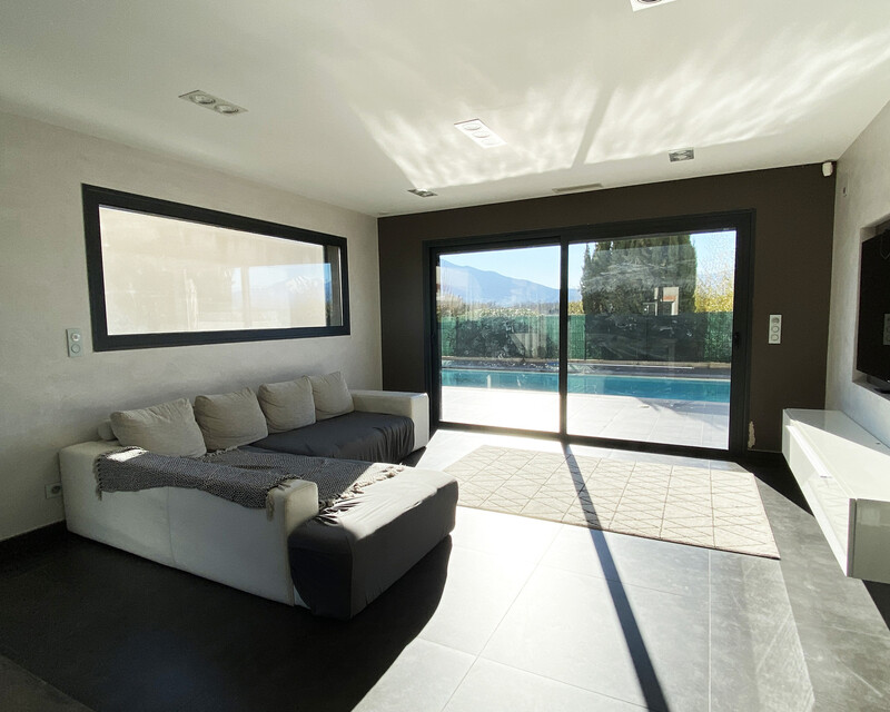 Villa de 150 m2 avec piscine vue imprenable sur les Albères  - Img 1747