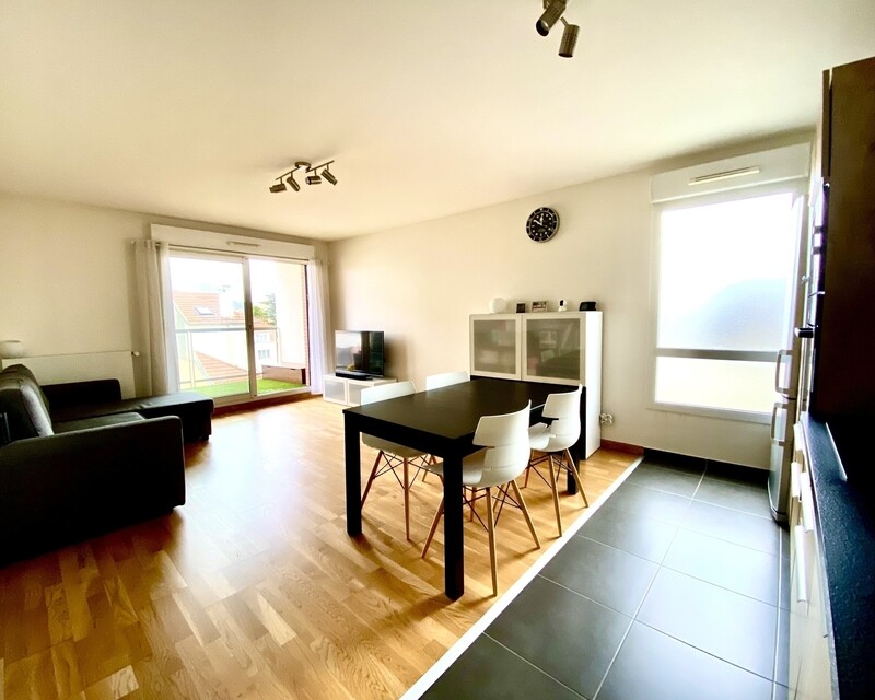 Exclusivité-Rosny sous Bois-Centre Ville-Appartement 3P 64 m2-Balcon