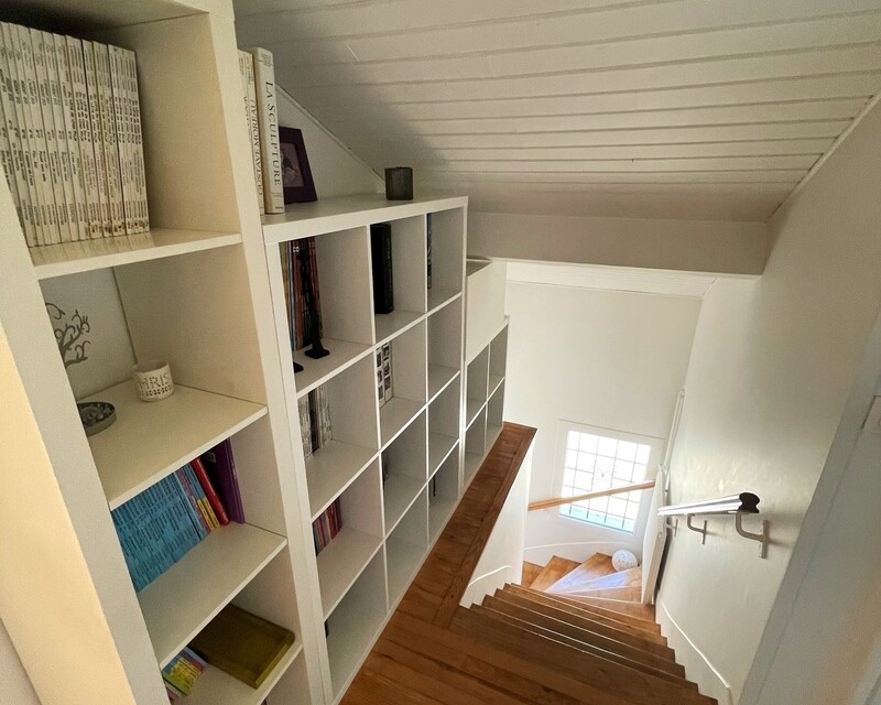 Maison  sur 700 m² terrain + studio indépendant   - Villiers/marne - Escaliers