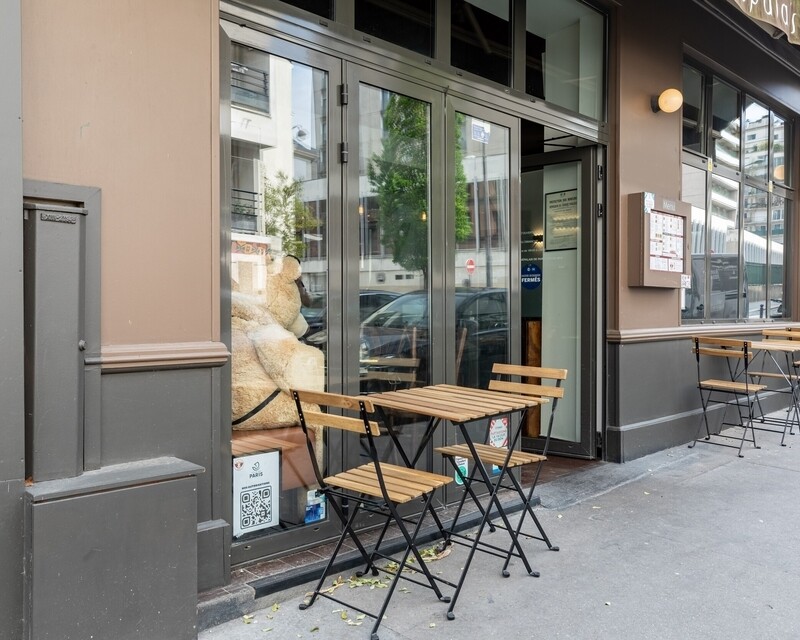 A Paris 75013, mur de restaurant - Façade restaurant