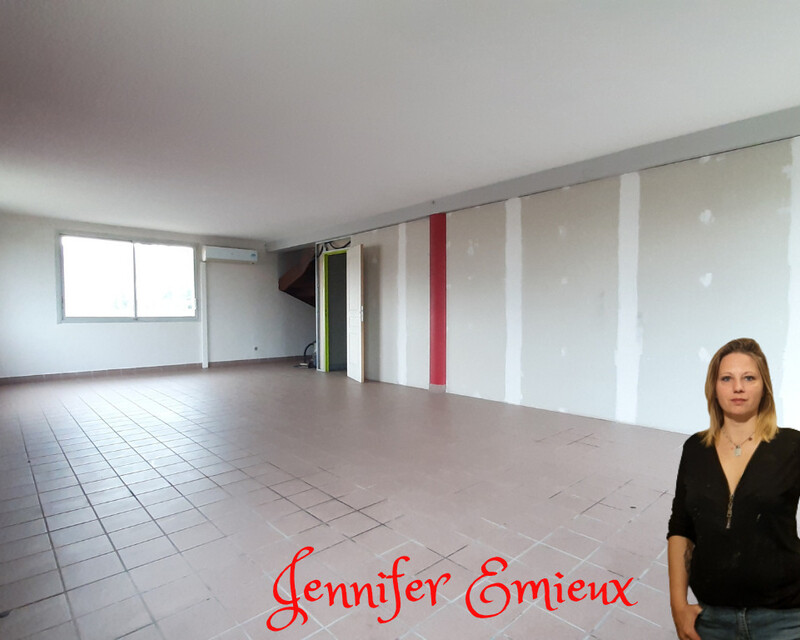 500 m² Ancien restaurant + partie habitable (112 m²) - Jennifer emieux  30 