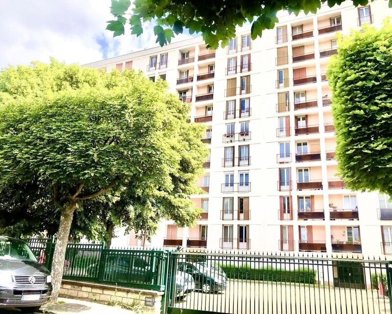 Appartement 5 pièces de 81 m2 traversant à  Vitry sur Seine - Wechatimg248